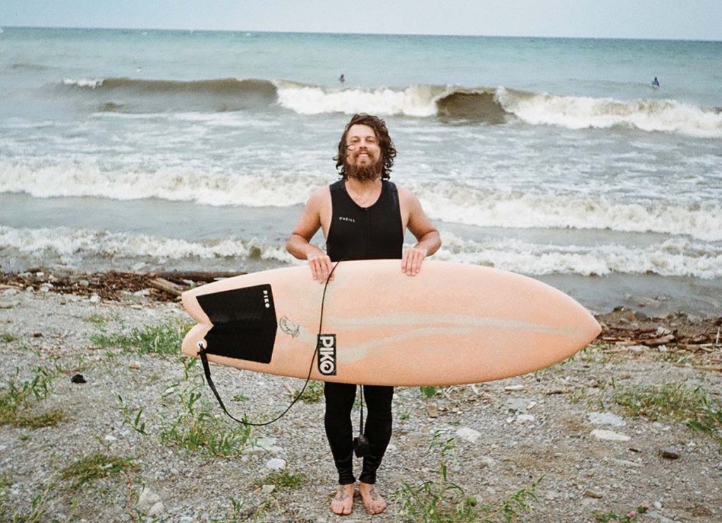 Surfen in Toronto: Ontdek de Unieke Wateravonturen in de Stad